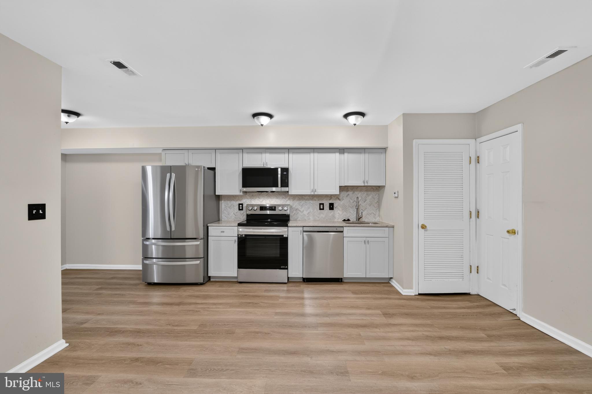 1240 18th Street Northeast, Unit 2 Washington, DC 20002 - Photo 4 of 15