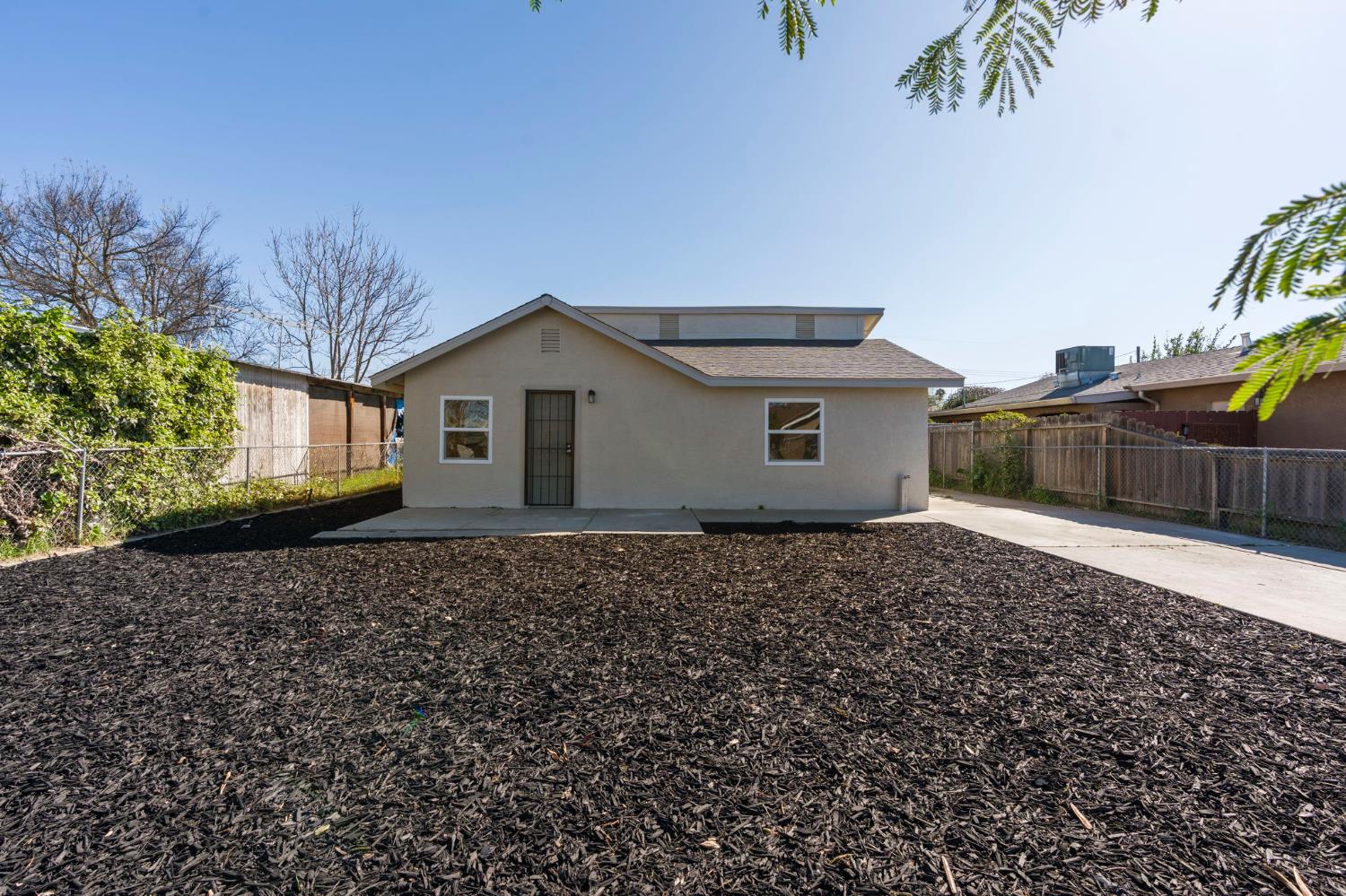 408 Thrasher Avenue Modesto, CA 95354 - Photo 2 of 25
