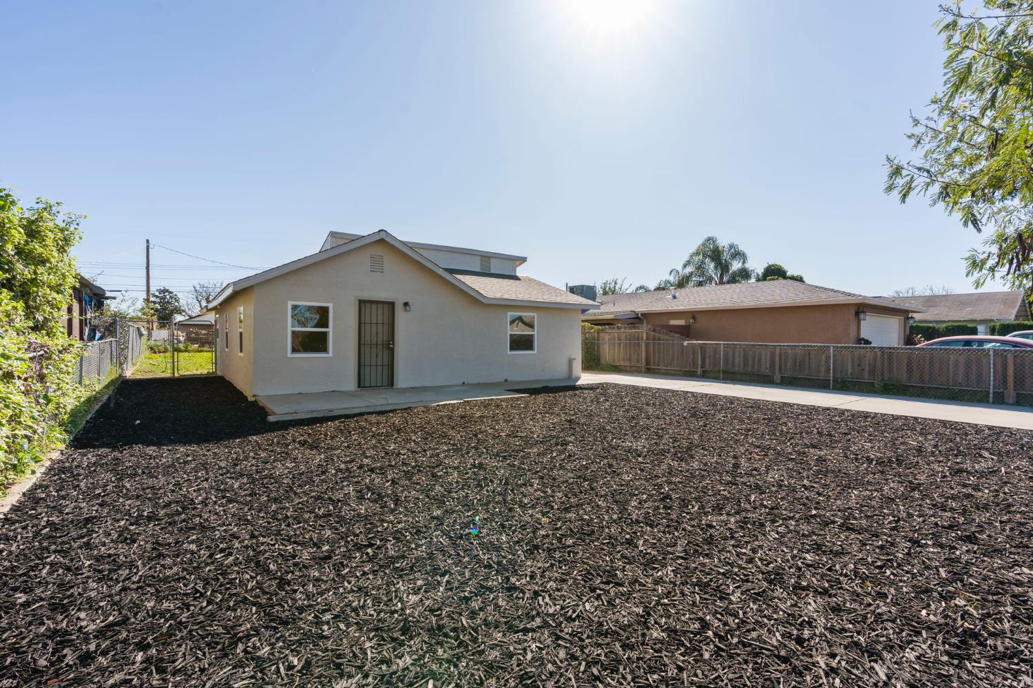 408 Thrasher Avenue Modesto, CA 95354 - Photo 4 of 25