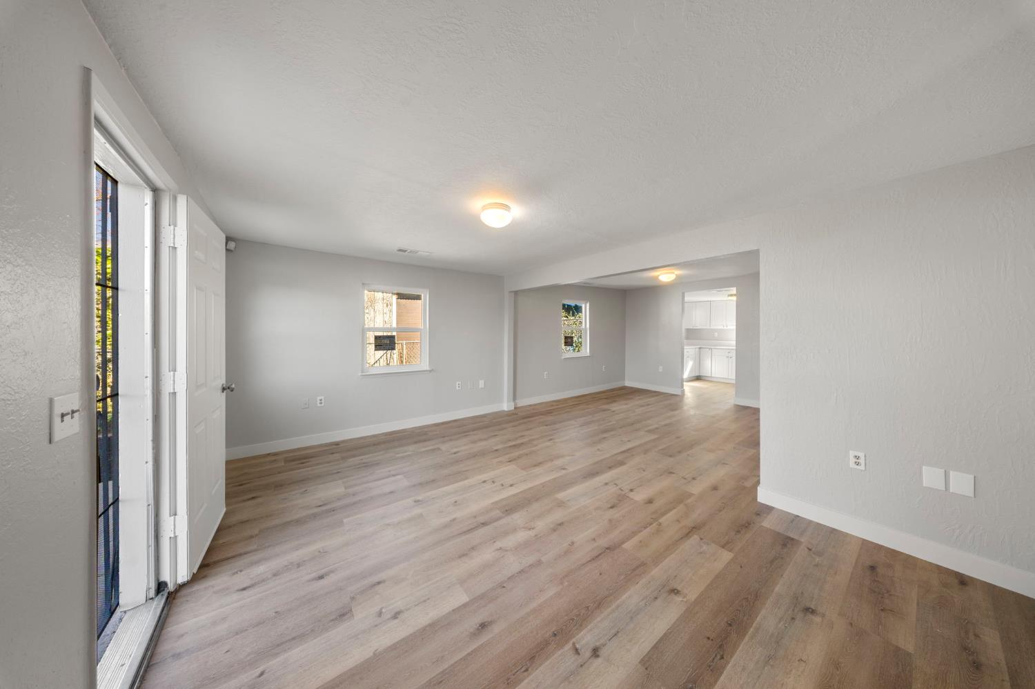 408 Thrasher Avenue Modesto, CA 95354 - Photo 9 of 25