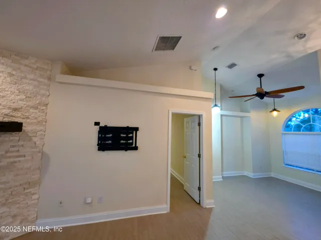 $329,900 | 1264 Winding Brook Court, Middleburg, FL 32068