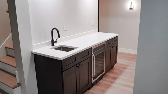 $659,000 | 103 East Berkshire Lane, Mount Prospect, IL 60056