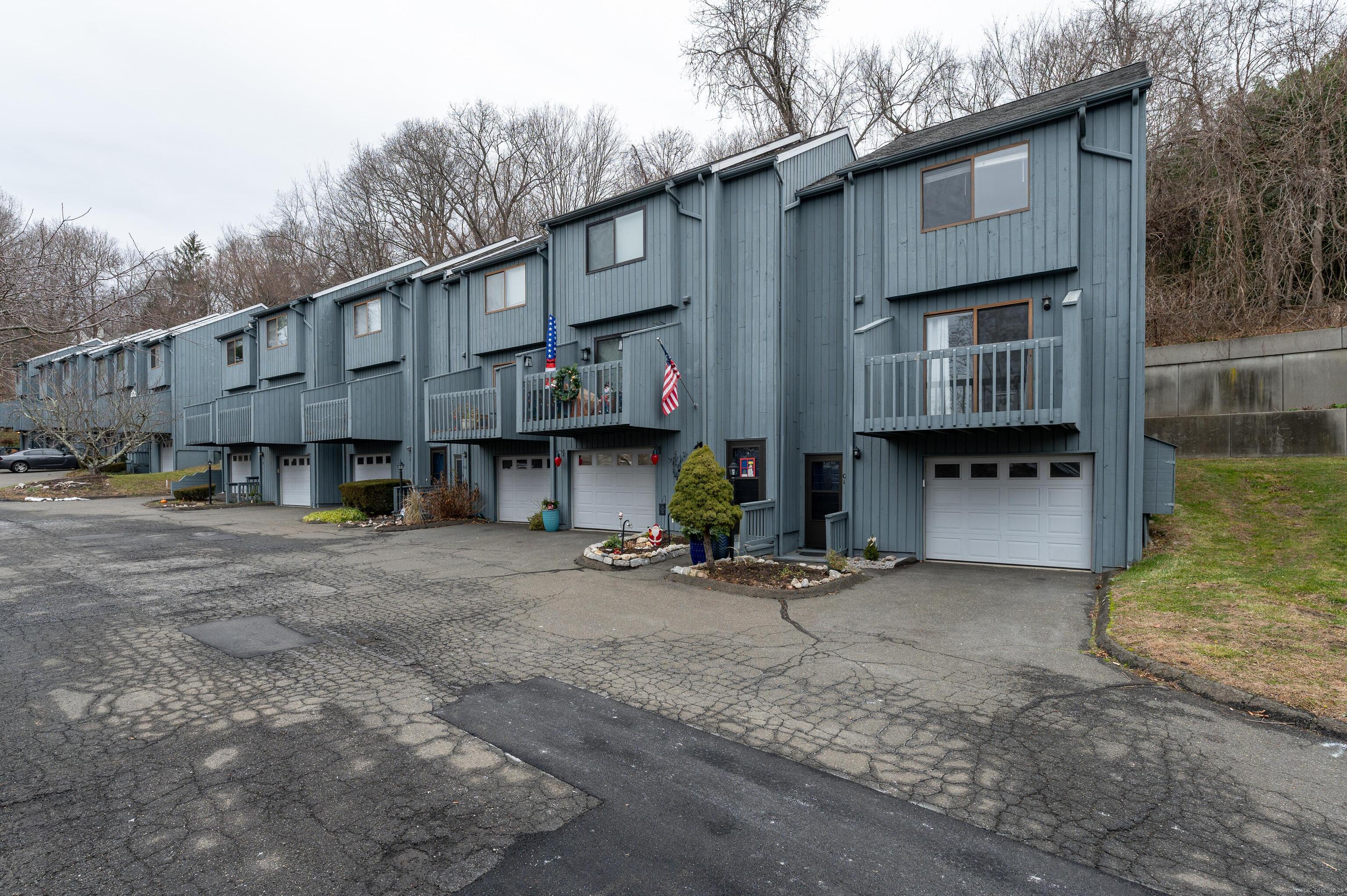 8 Driftway Road, Unit C1 Danbury, CT 06811 - Photo 22 of 23 a view of large house with a street