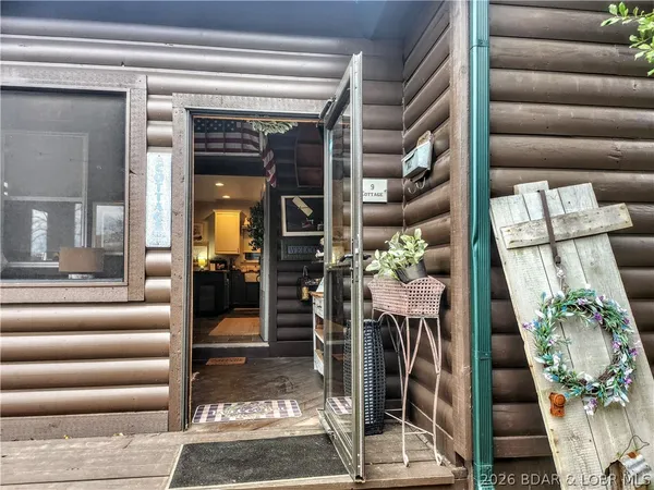 $429,000 | 23 Cottage Park East, Unit 9, Camdenton, MO 65020