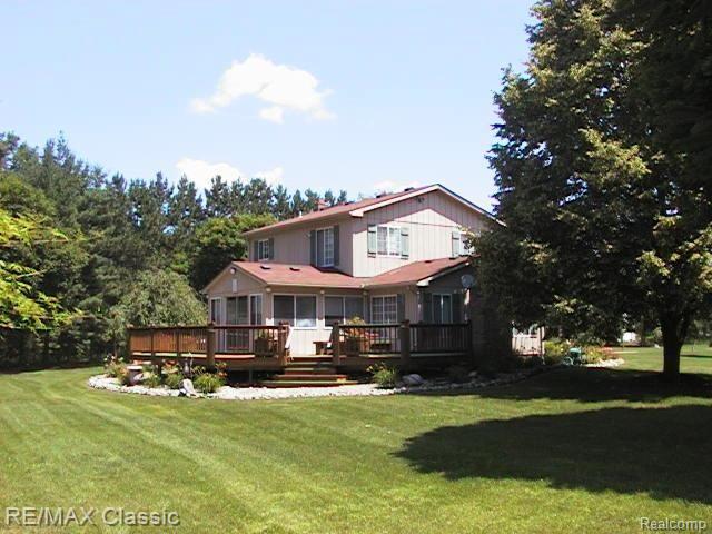 1935 Rowe Road Milford, MI 48380 - Photo 16 of 22 Rear Side View