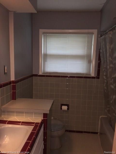 26049 Drake Road Farmington Hills, MI 48331 - Photo 19 of 30