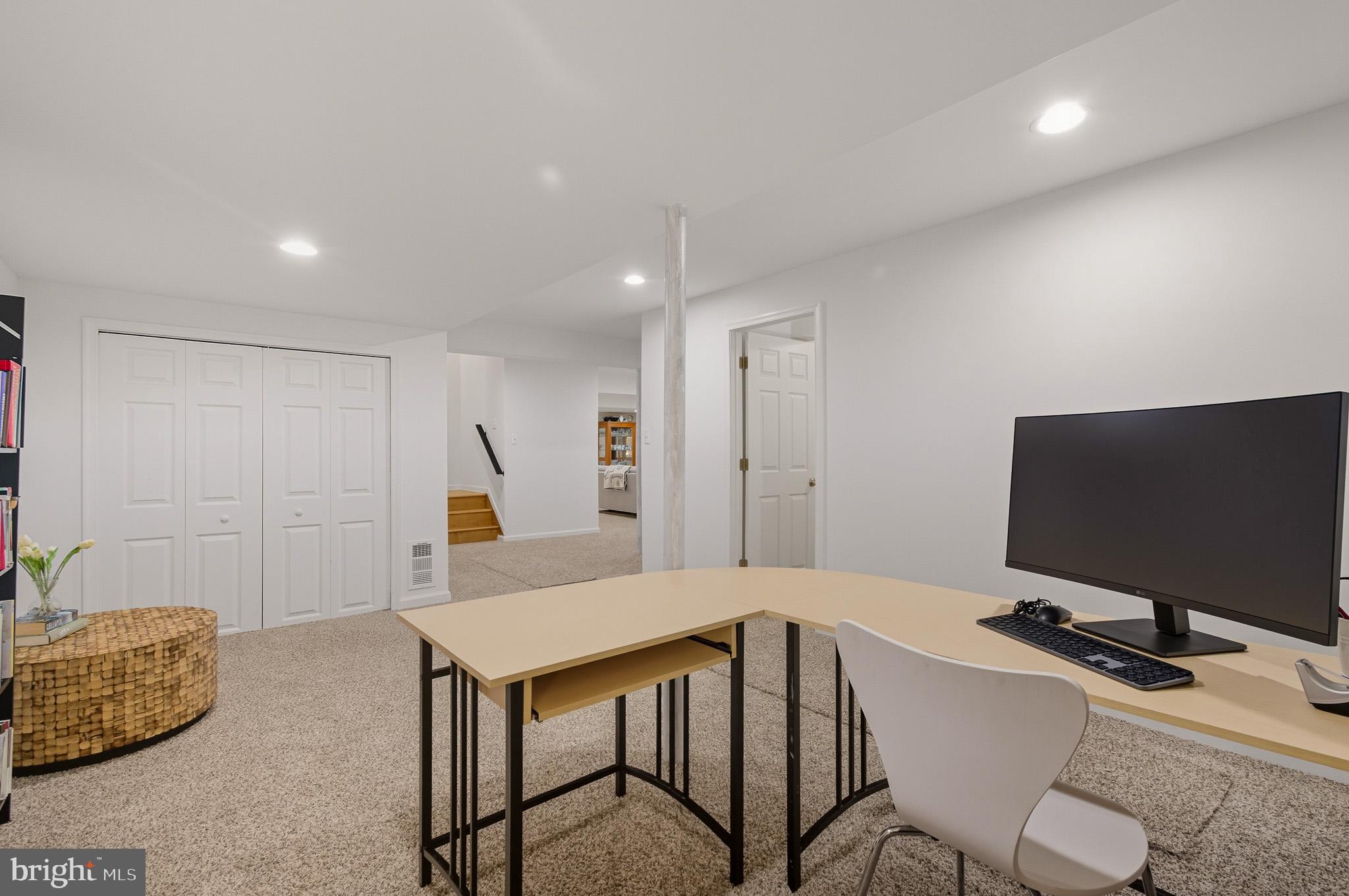 7145 Deer Valley Road Highland, MD 20777 - Photo 40 of 75 a workspace with furniture and window