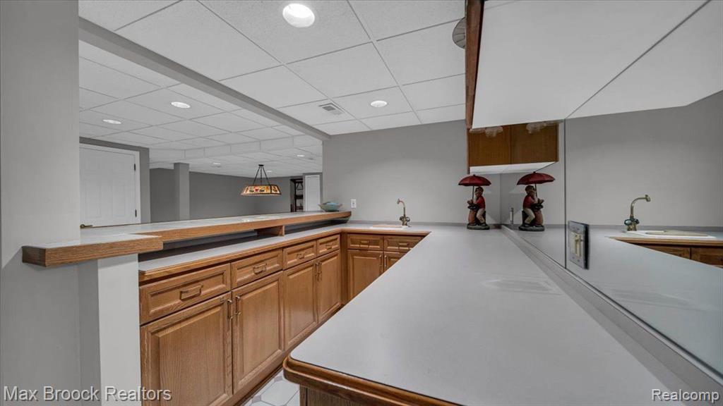 404 Shellbourne Drive Rochester Hills, MI 48309 - Photo 30 of 52