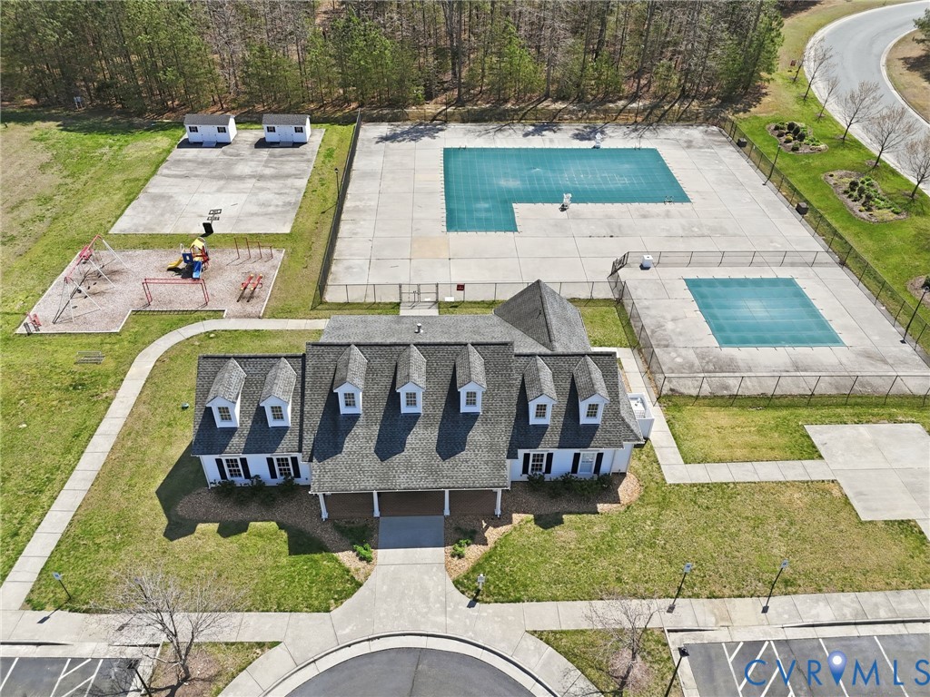 1925 Kennington Park Road Aylett, VA 23009 - Photo 29 of 32 swimming pool with view of outdoor