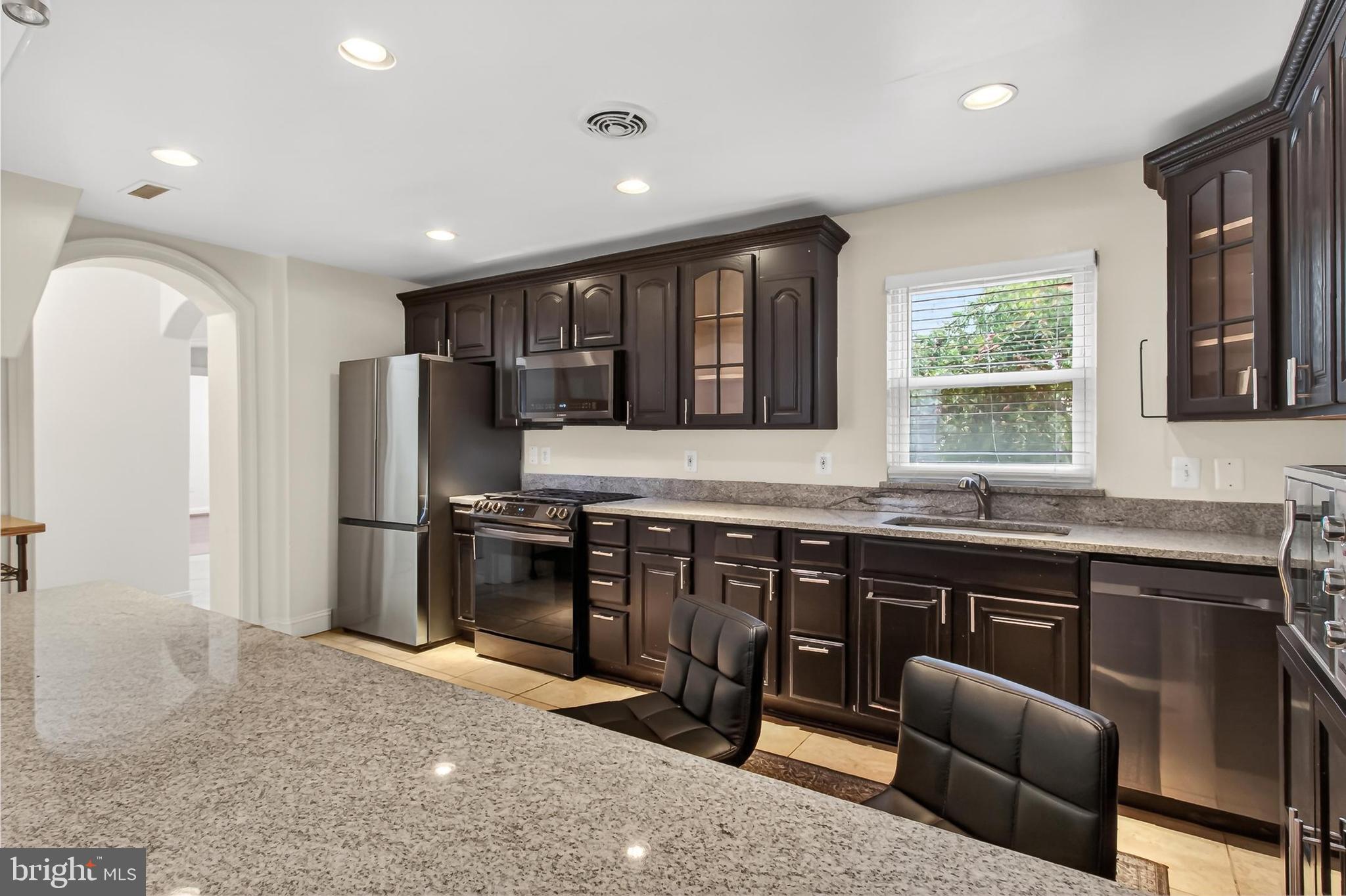 7705 Magarity Road Falls Church, VA 22043 - Photo 17 of 69