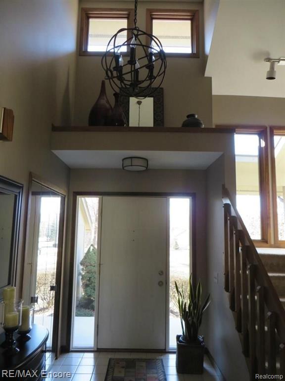 1015 Enfield Road Rochester Hills, MI 48307 - Photo 3 of 32