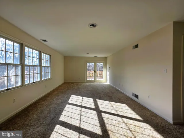 $1,800 | 127 North Main Street, North East, MD 21901