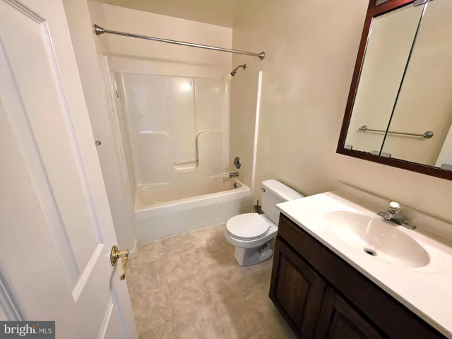 $1,800 | 127 North Main Street, North East, MD 21901