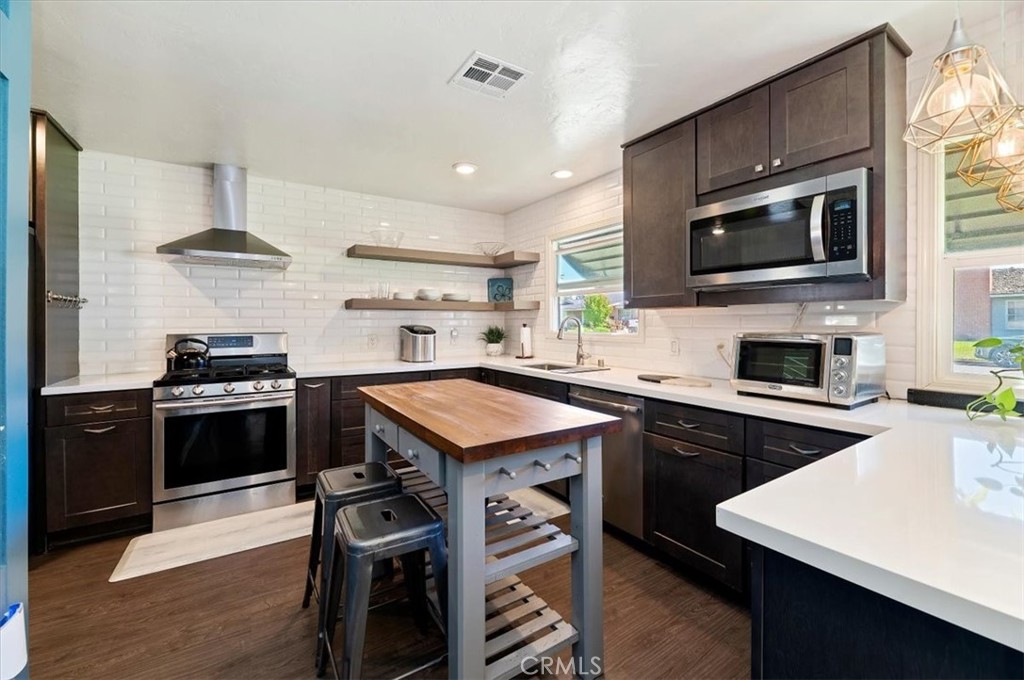 4883 El Molino Avenue Riverside, CA 92504 - Photo 12 of 36