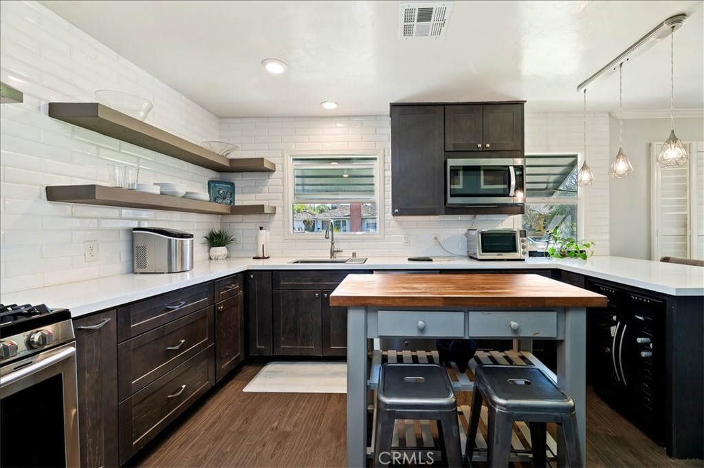 4883 El Molino Avenue Riverside, CA 92504 - Photo 14 of 36