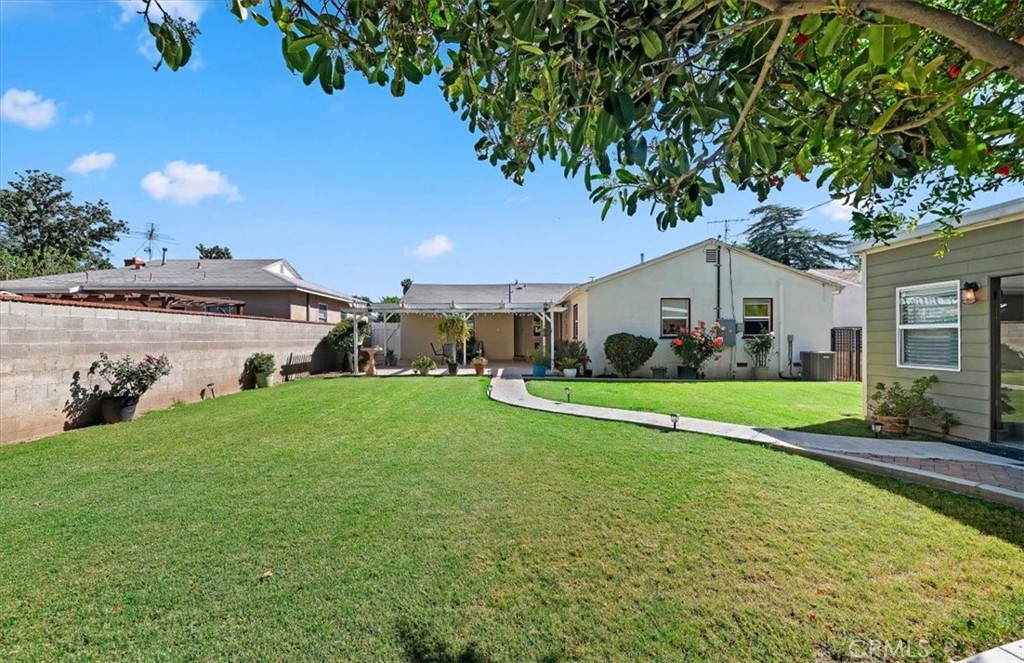 4883 El Molino Avenue Riverside, CA 92504 - Photo 30 of 36