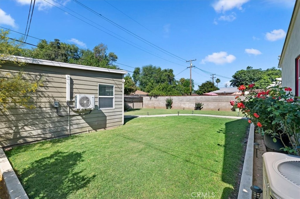 4883 El Molino Avenue Riverside, CA 92504 - Photo 32 of 36