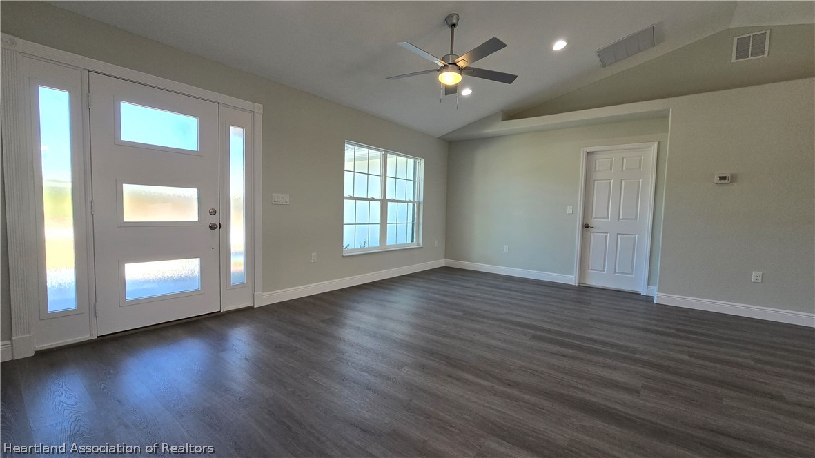 307 Howey Road Sebring, FL 33870 - Photo 13 of 34