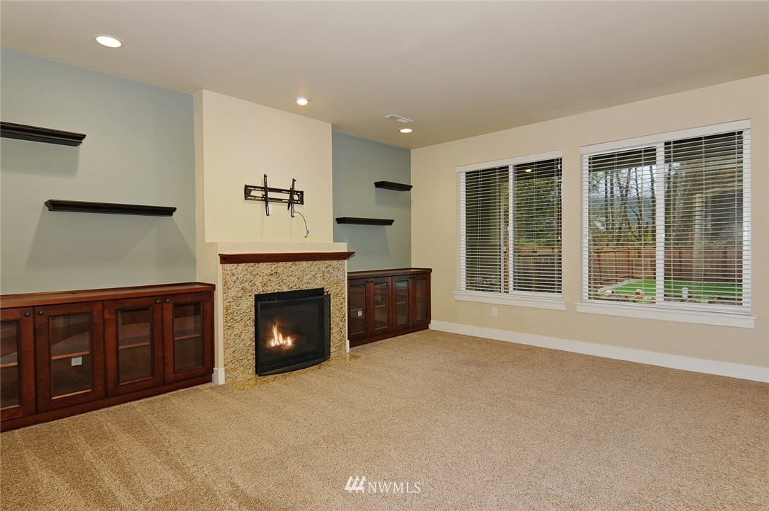 13456 191st Avenue Southeast Renton, WA 98059 - Photo 2 of 24 Gallery Image 2