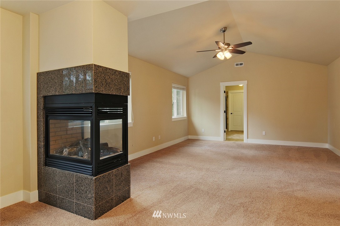 13456 191st Avenue Southeast Renton, WA 98059 - Photo 13 of 24 Gallery Image 13