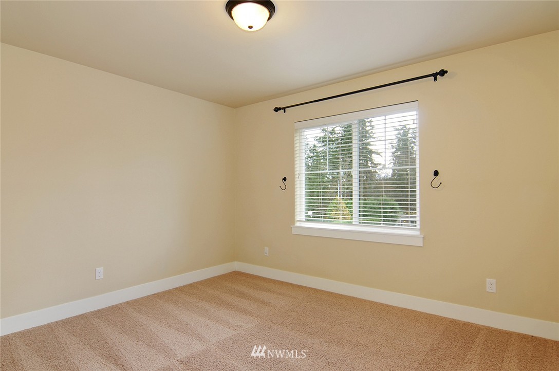 13456 191st Avenue Southeast Renton, WA 98059 - Photo 17 of 24 Gallery Image 17