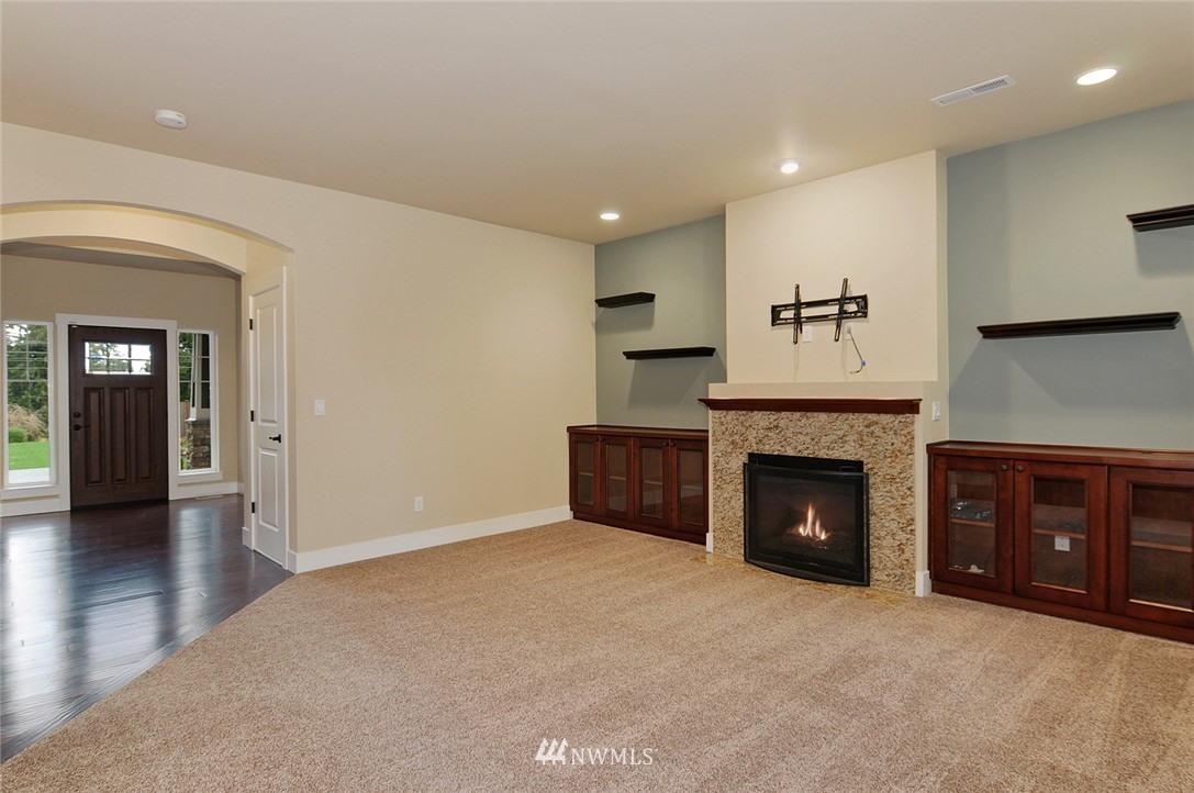 13456 191st Avenue Southeast Renton, WA 98059 - Photo 5 of 24 Gallery Image 5
