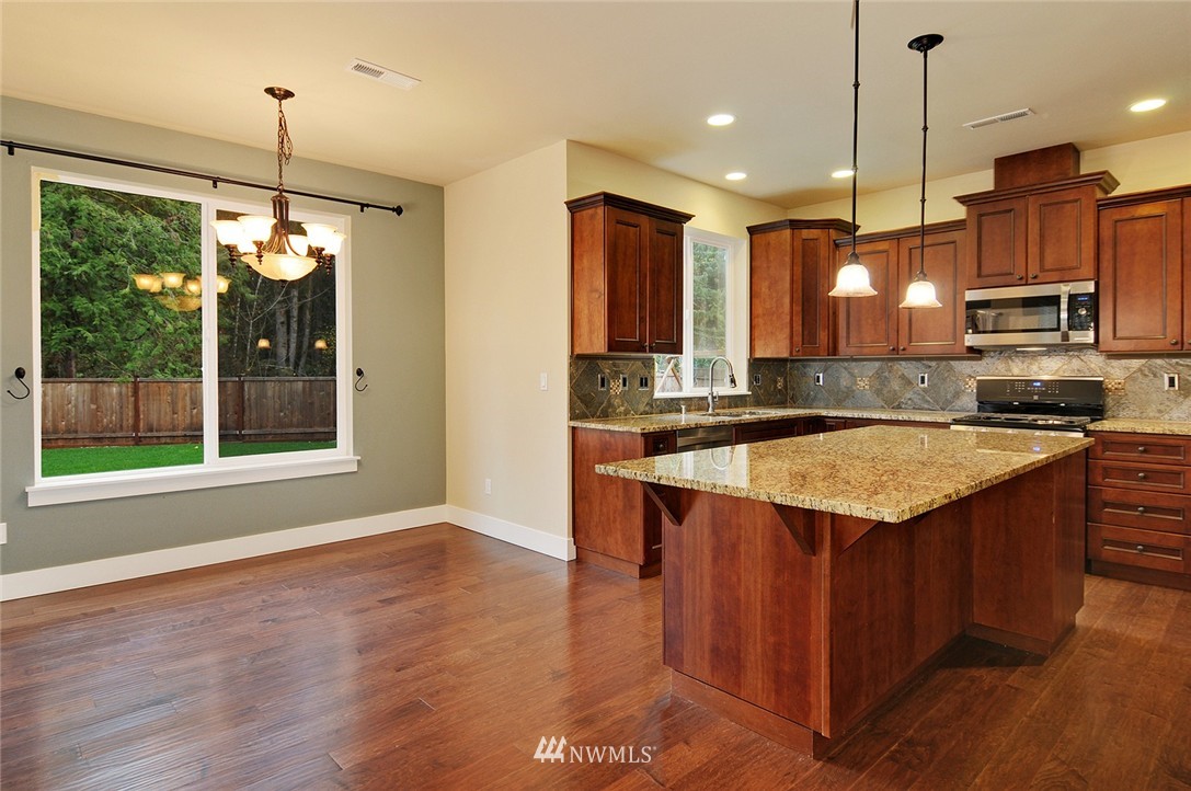 13456 191st Avenue Southeast Renton, WA 98059 - Photo 7 of 24 Gallery Image 7
