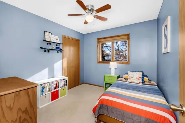 $395,000 | 4609 Heather Way North, Oakdale, MN 55128