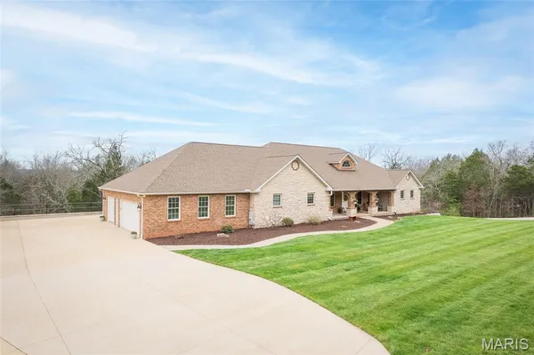 $1,300,000 | 130 Valley Oaks Lane, Union, MO 63084