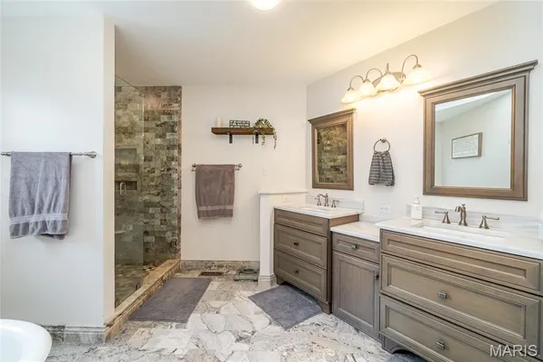 $1,300,000 | 130 Valley Oaks Lane, Union, MO 63084