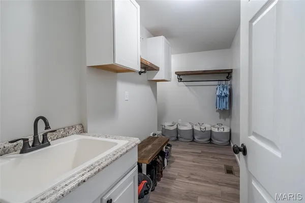 $1,300,000 | 130 Valley Oaks Lane, Union, MO 63084