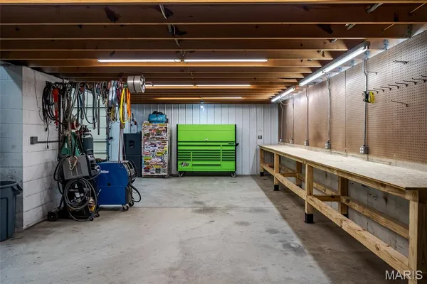 $1,300,000 | 130 Valley Oaks Lane, Union, MO 63084