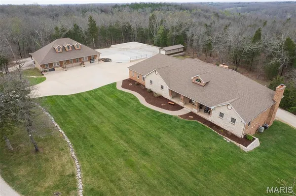 $1,300,000 | 130 Valley Oaks Lane, Union, MO 63084
