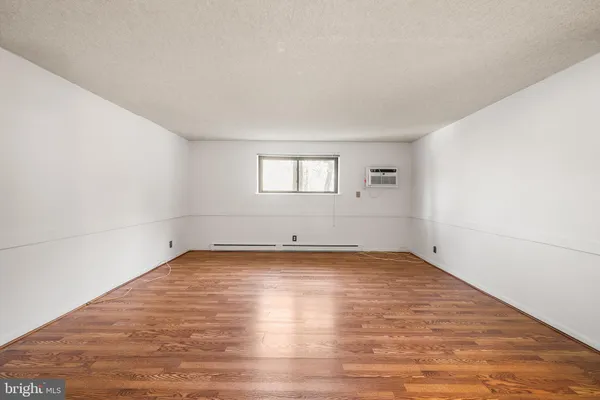 $1,500 | 400 Glendale Road, Unit D33, Havertown, PA 19083