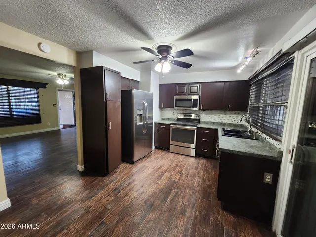 $2,100 | 5025 West Vernon Avenue, Phoenix, AZ 85035