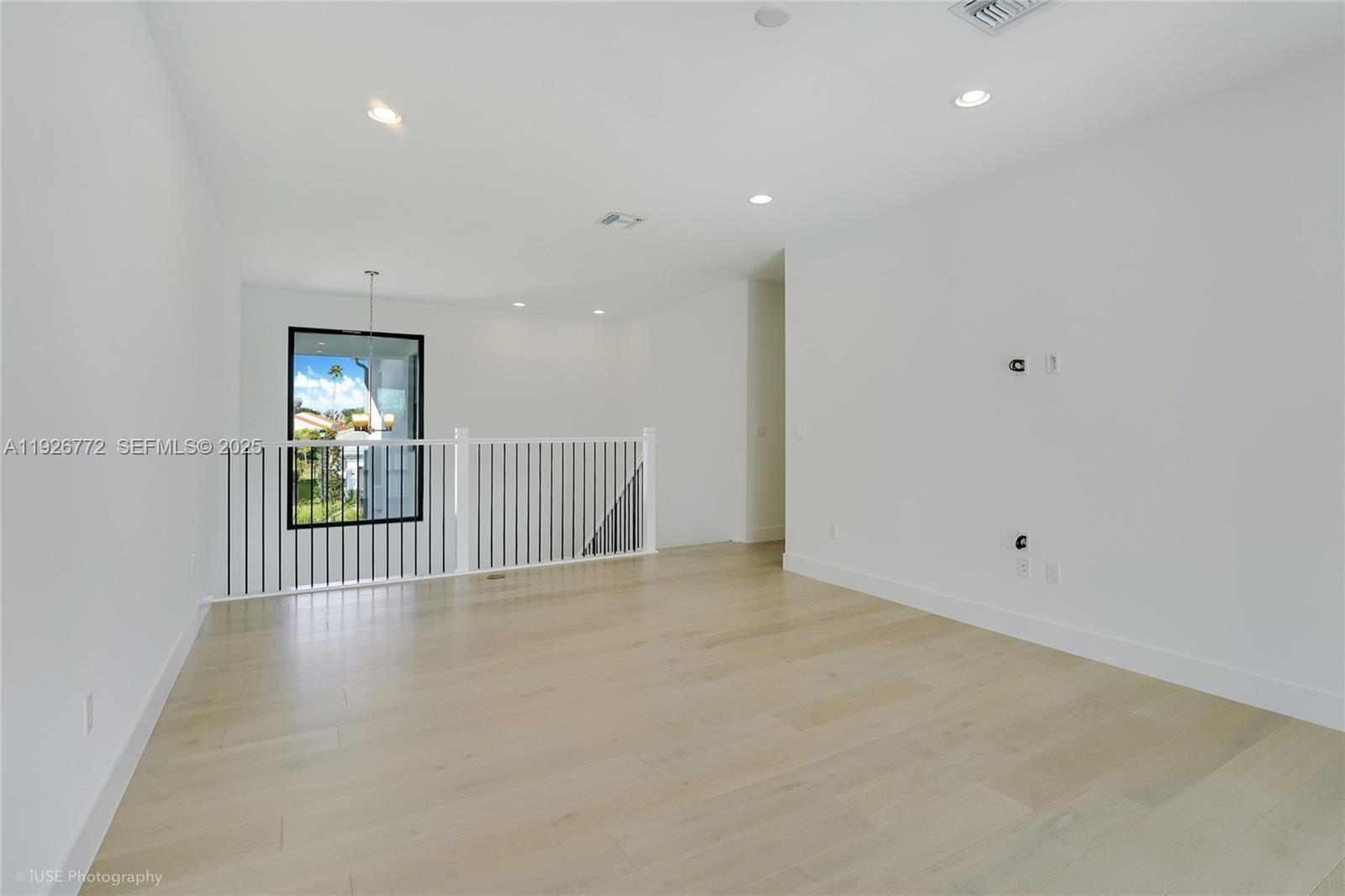8095 Crystal Downs Avenue Boca Raton, FL 33434 - Photo 13 of 26 a view of an empty room