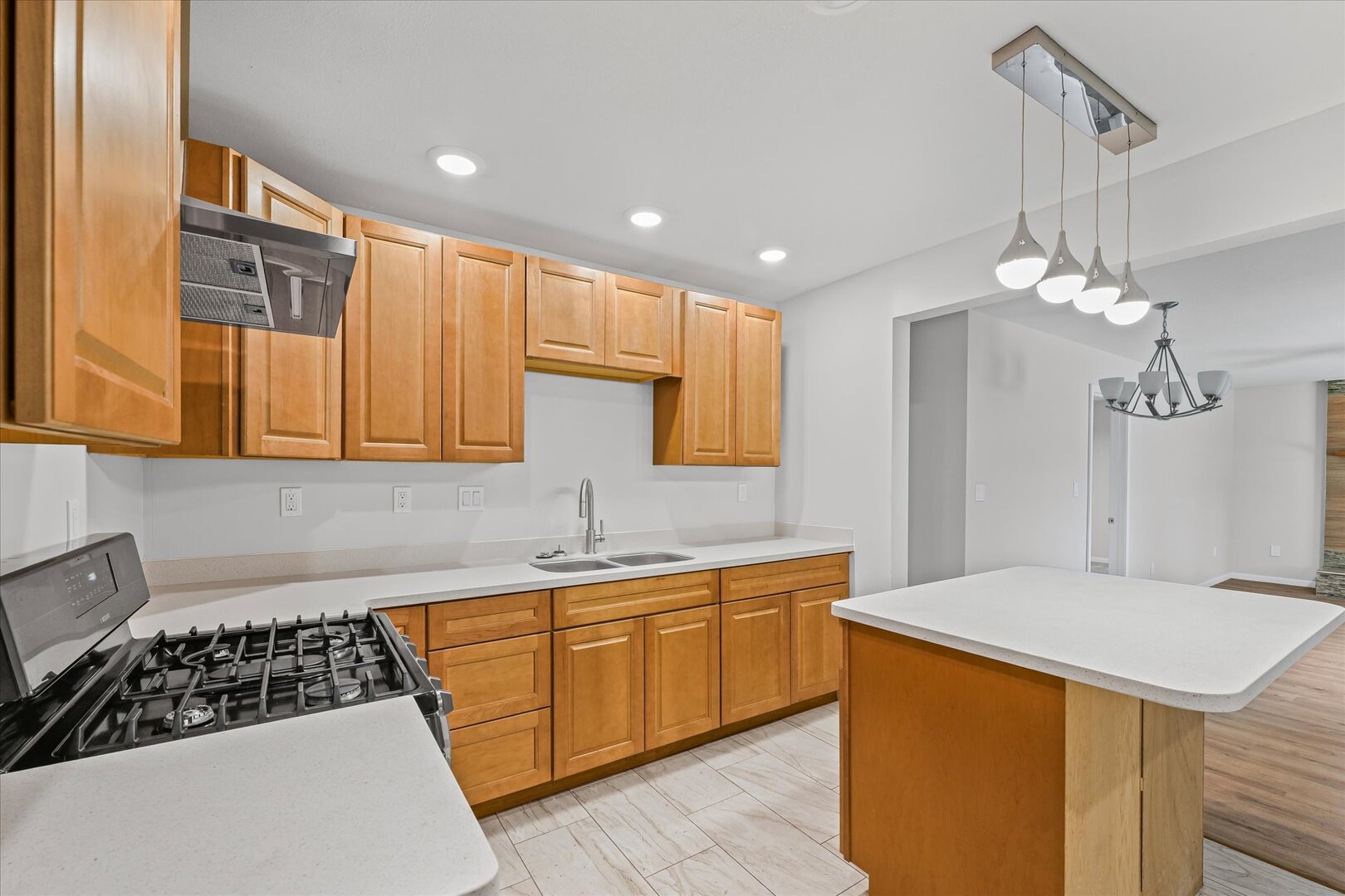 1403 Dawn Road Urbana, IL 61802 - Photo 8 of 34 Gallery Image 8