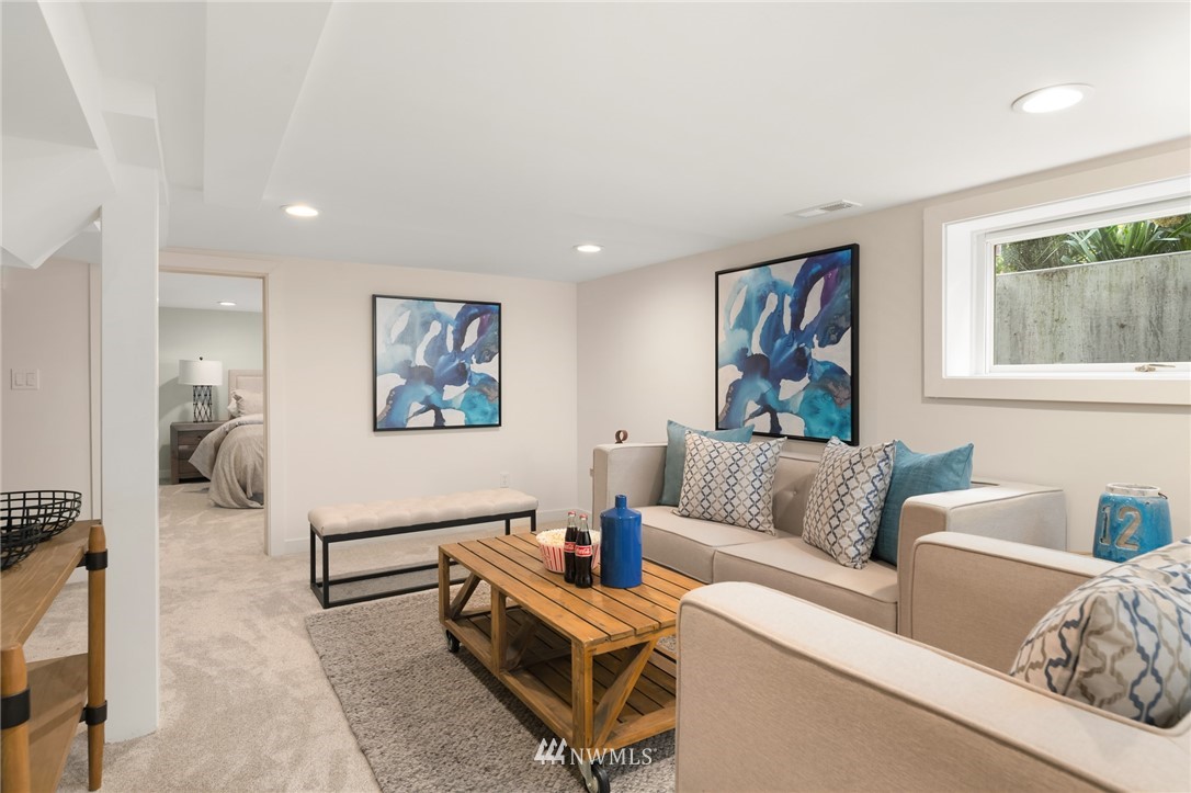1722 North 46th Street Seattle, WA 98103 - Photo 27 of 38 Gallery Image 27