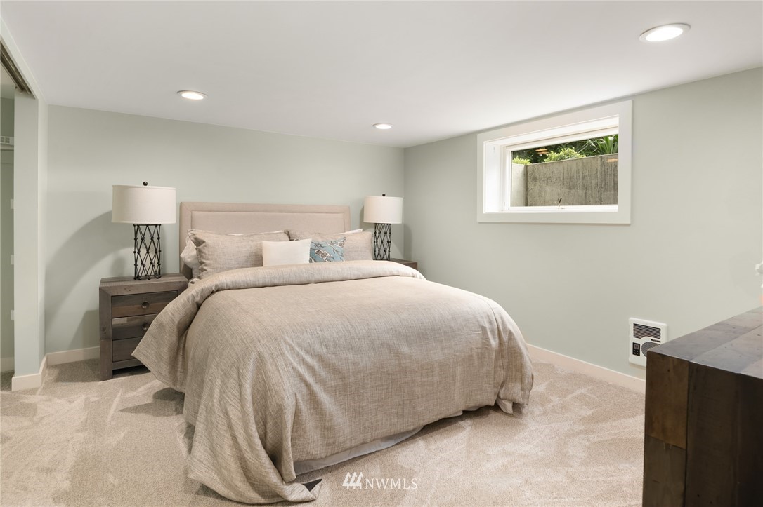 1722 North 46th Street Seattle, WA 98103 - Photo 28 of 38 Gallery Image 28