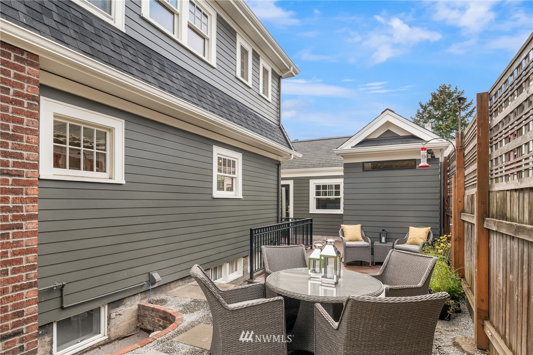 1722 North 46th Street Seattle, WA 98103 - Photo 33 of 38 Gallery Image 33