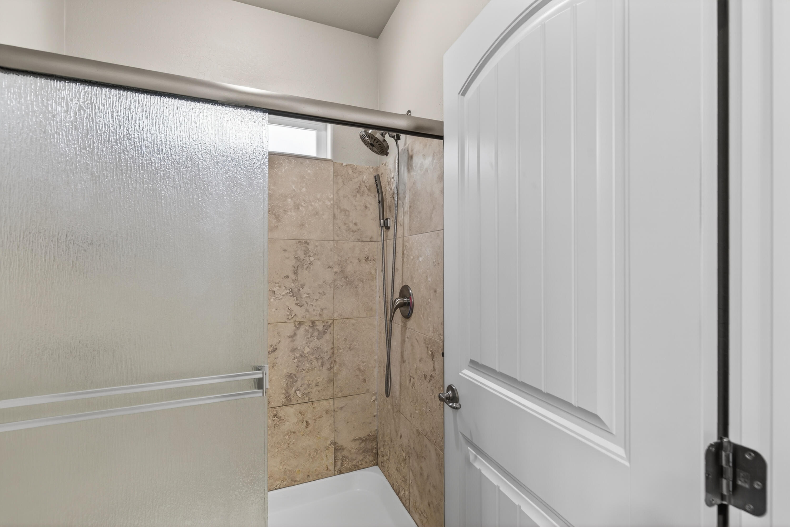 989 Pendleton Drive Medford, OR 97501 - Photo 14 of 26 22-22