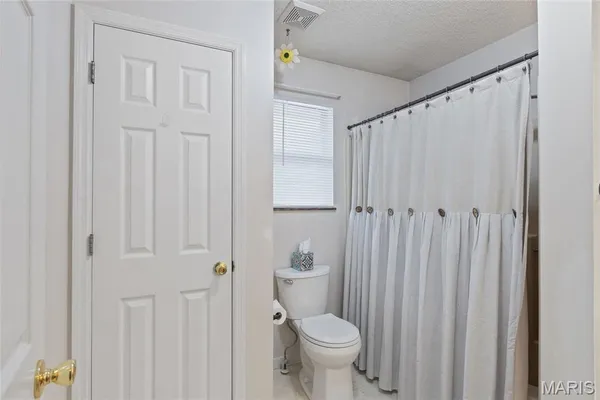 $324,000 | 4 Arlington Oaks Drive, Cedar Hill, MO 63016