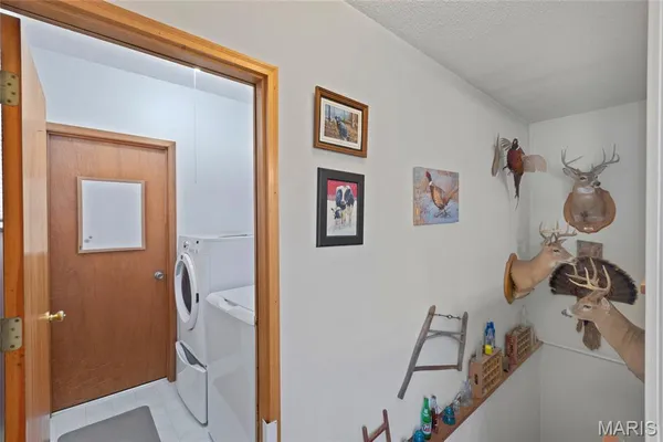$324,000 | 4 Arlington Oaks Drive, Cedar Hill, MO 63016