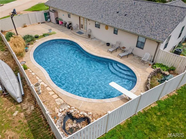 $324,000 | 4 Arlington Oaks Drive, Cedar Hill, MO 63016