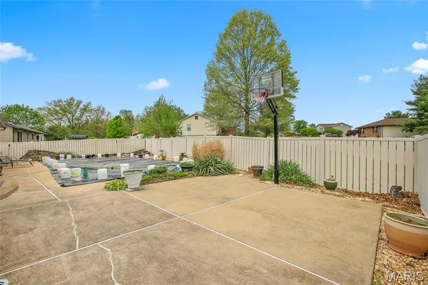$324,000 | 4 Arlington Oaks Drive, Cedar Hill, MO 63016
