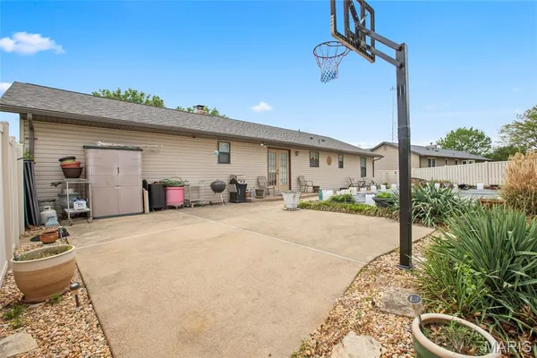 $324,000 | 4 Arlington Oaks Drive, Cedar Hill, MO 63016