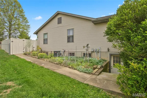 $324,000 | 4 Arlington Oaks Drive, Cedar Hill, MO 63016