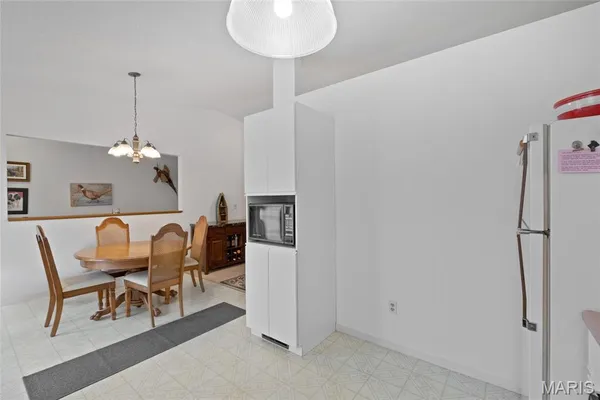 $324,000 | 4 Arlington Oaks Drive, Cedar Hill, MO 63016