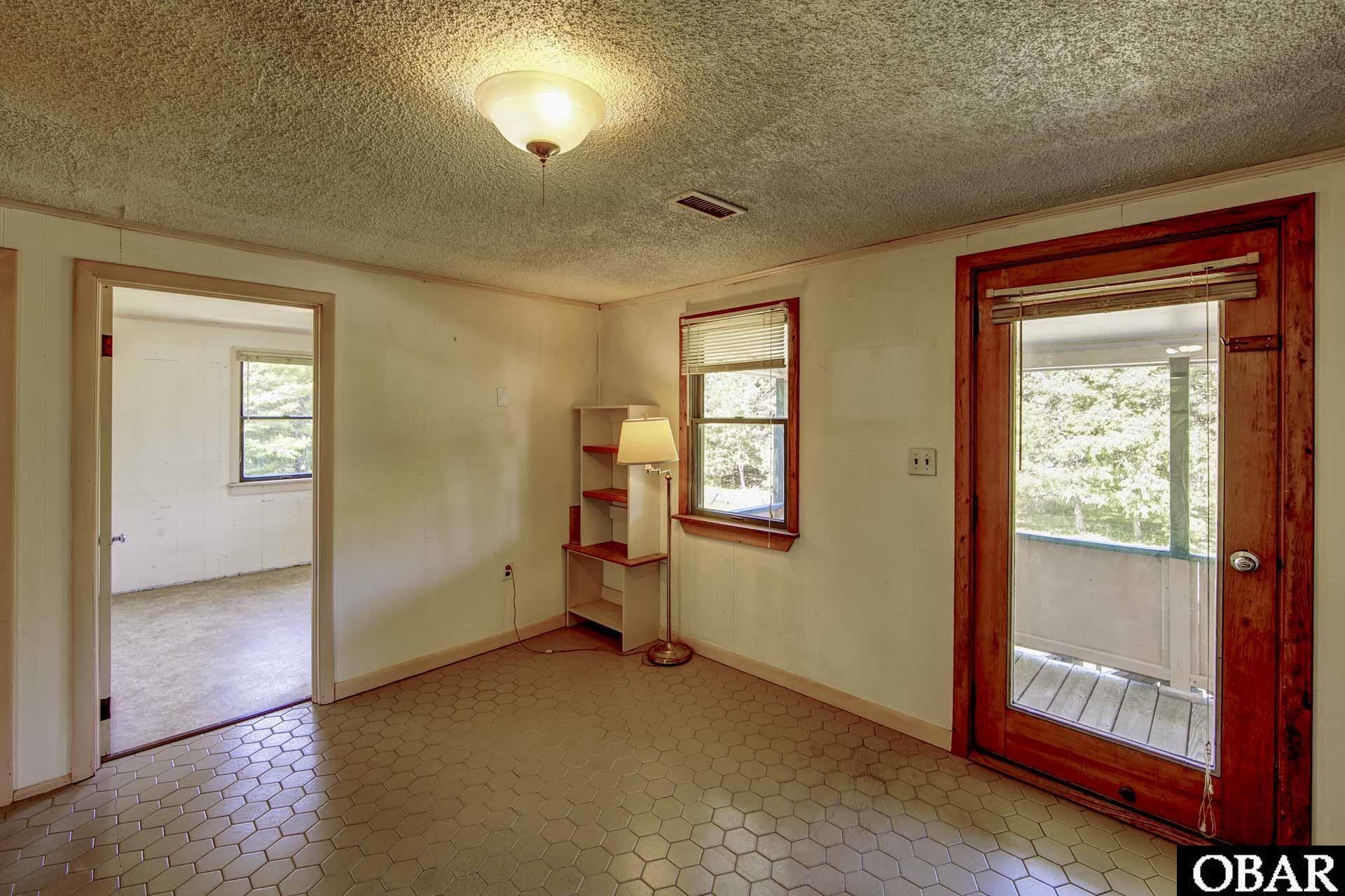 48216 Tyler Road Buxton, NC 27920 - Photo 5 of 20