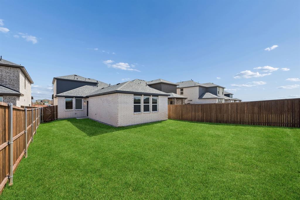 417 Magellan Road Seagoville, TX 75159 - Photo 16 of 37